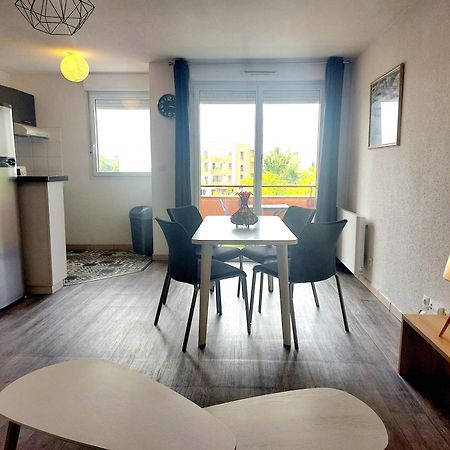 Apartamento Le Montauriol - Logement Avec Terrasse - Piscine -Tennis - Place De Parking Privee Montauban Exterior foto